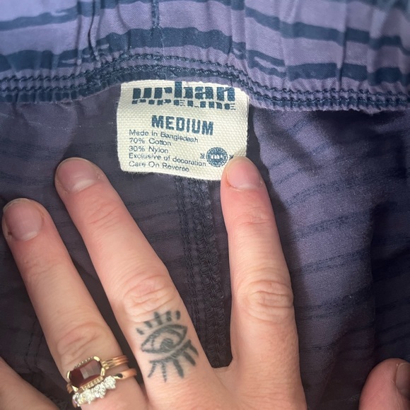 Boys Urban Pipeline size Medium swim shorts. EUC! - Picture 2 of 3